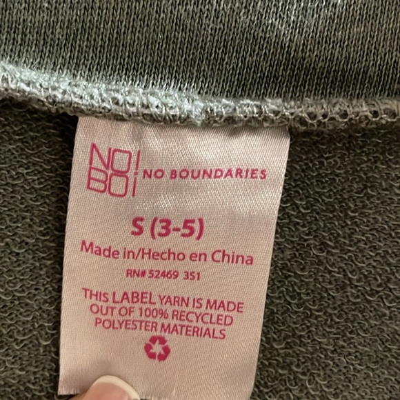 No boundaries button up - Picture 2 of 2